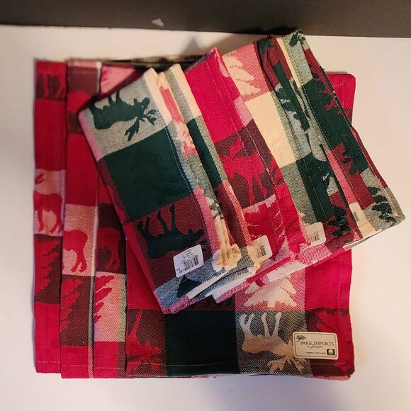 Park Imports Chrismoose Placements/Napkins - Picture 1 of 9
